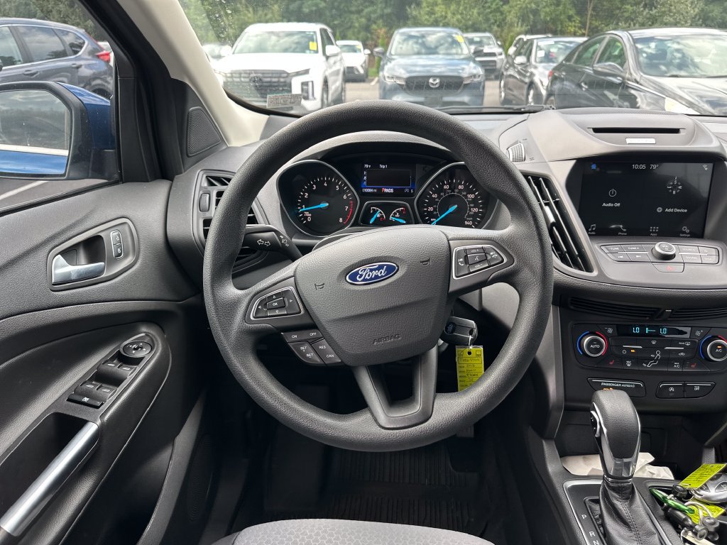 Used 2018 Ford Escape SE w/ SE Sync 3 Package AWD/4WD image 13
