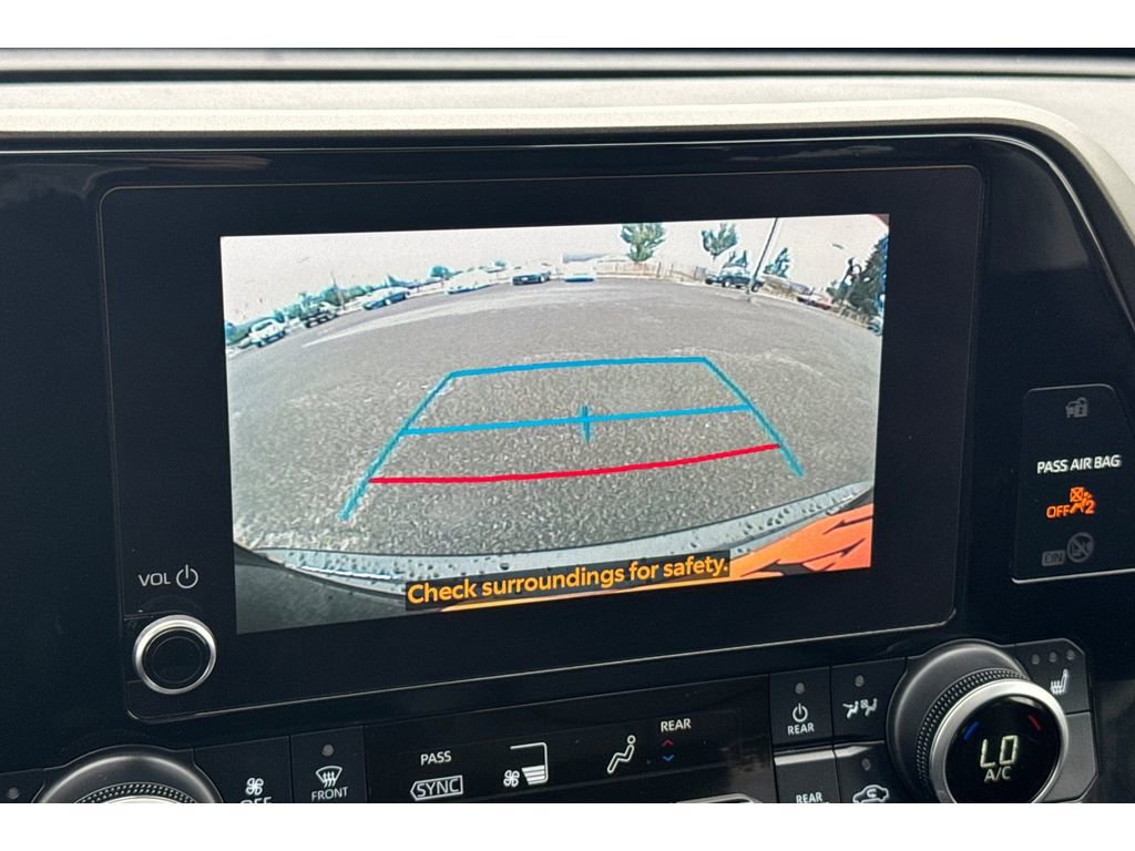 Used 2024 Toyota Highlander XLE image 22