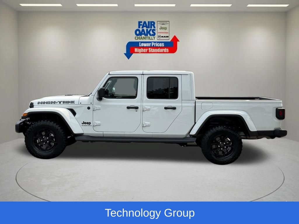Certified 2025 Jeep Gladiator Sport AWD/4WD image 12