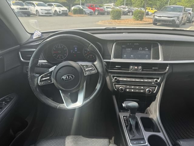Used 2020 Kia Optima SE FWD image 4