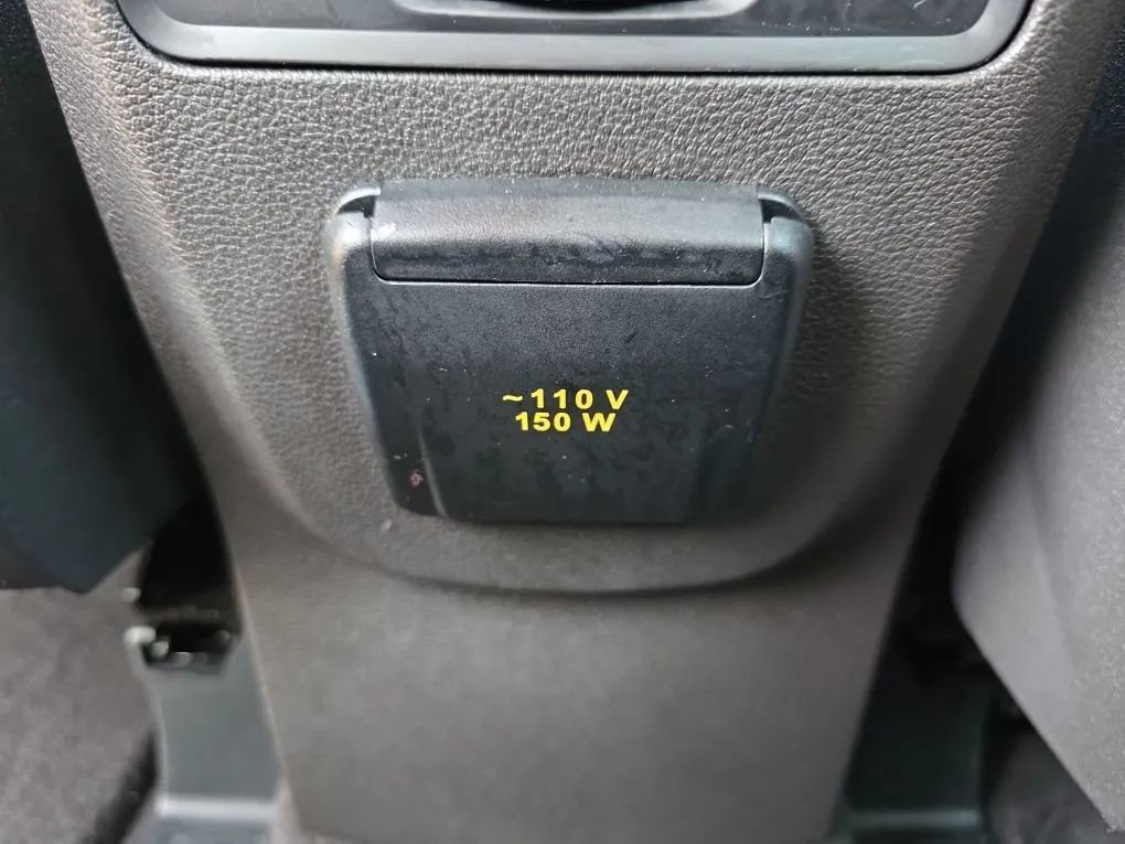 Used 2017 Ford C-MAX SE image 33