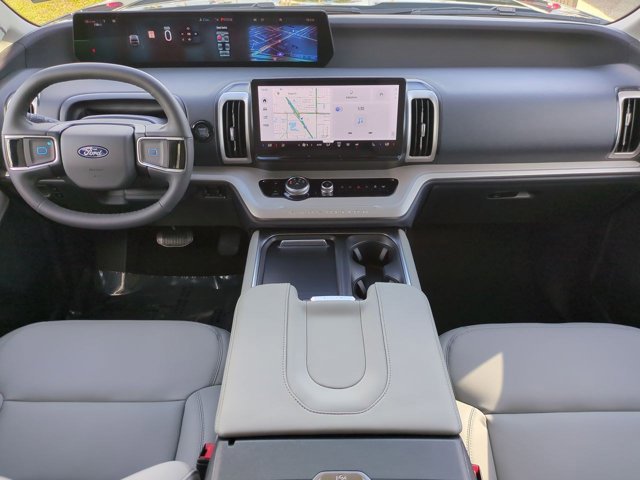 New 2026 Ford Expedition Active image 15