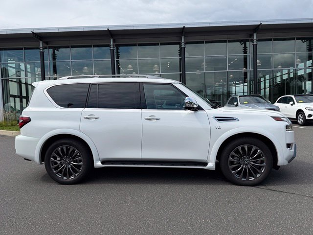 Used 2022 Nissan Armada Platinum w/ Captain's Chairs Package AWD/4WD image 8
