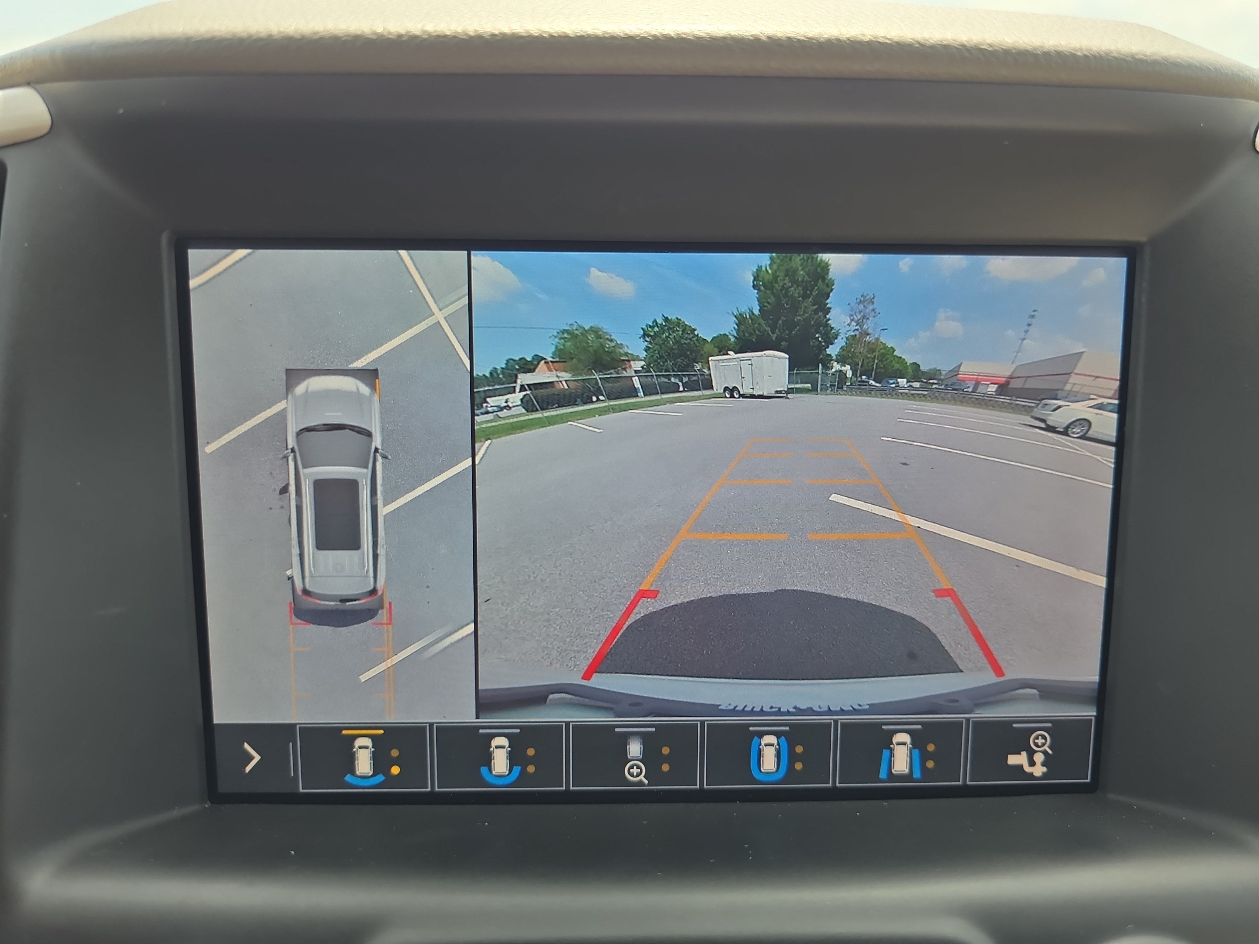 Used 2020 GMC Terrain Denali w/ Denali Premium Package FWD image 23