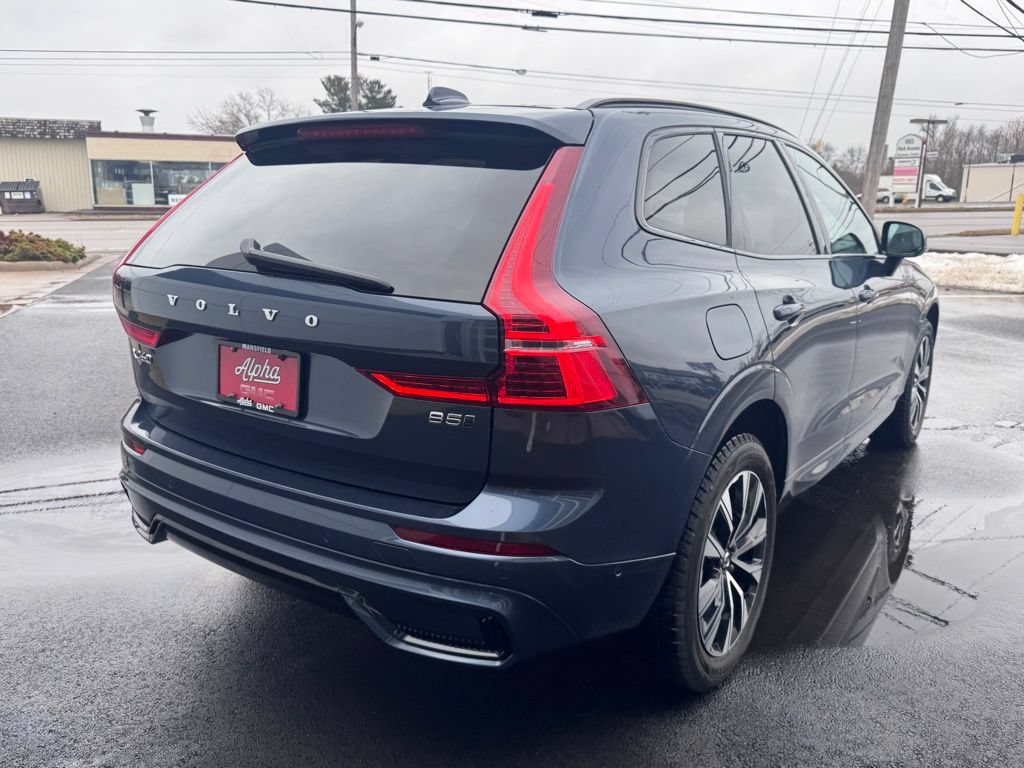 Used 2023 Volvo XC60 B5 Plus AWD/4WD image 4
