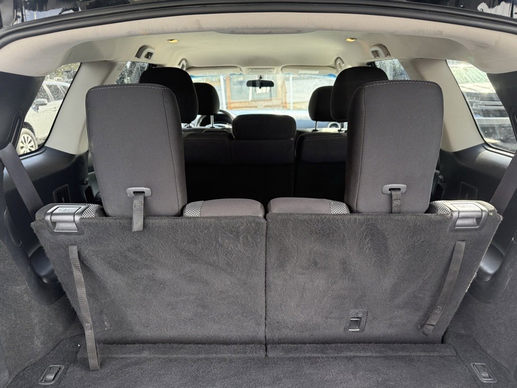 Used 2020 Nissan Pathfinder SV image 35