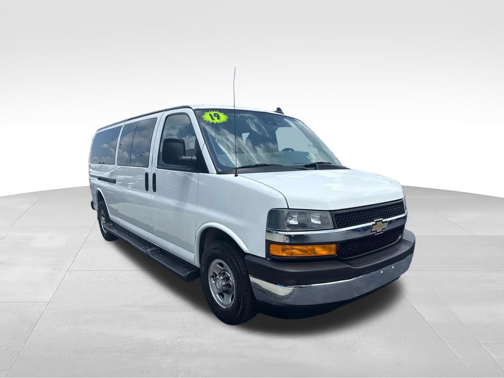 Used 2019 Chevrolet Express 3500 LT w/ LT Preferred Equipment Group RWD image 18