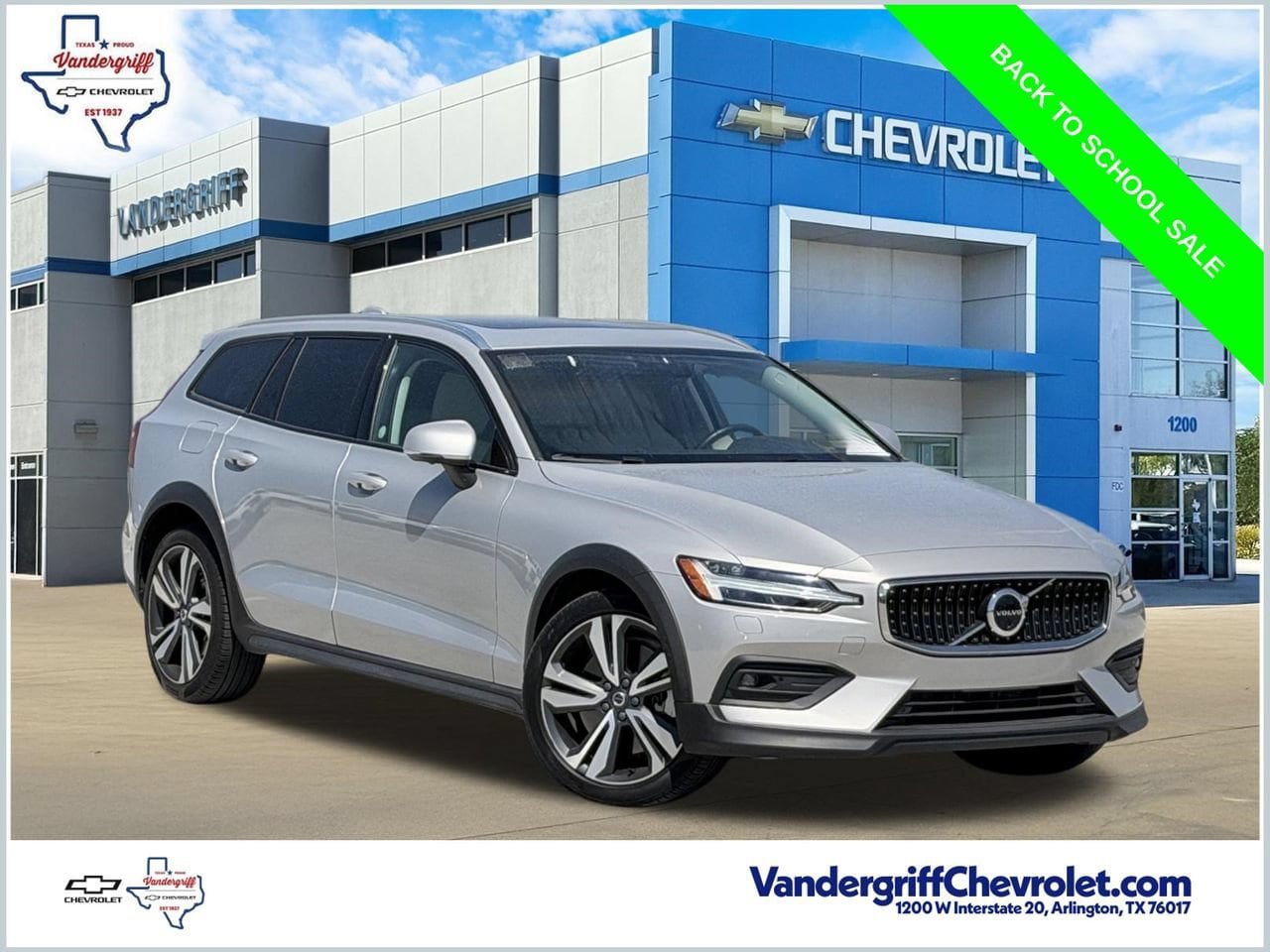 Used 2025 Volvo V60 B5 Cross Country Plus AWD/4WD image 1