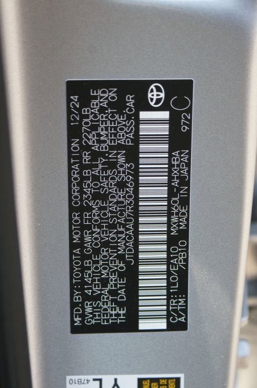 Used 2024 Toyota Prius Limited w/ Limited Premium Package FWD image 27