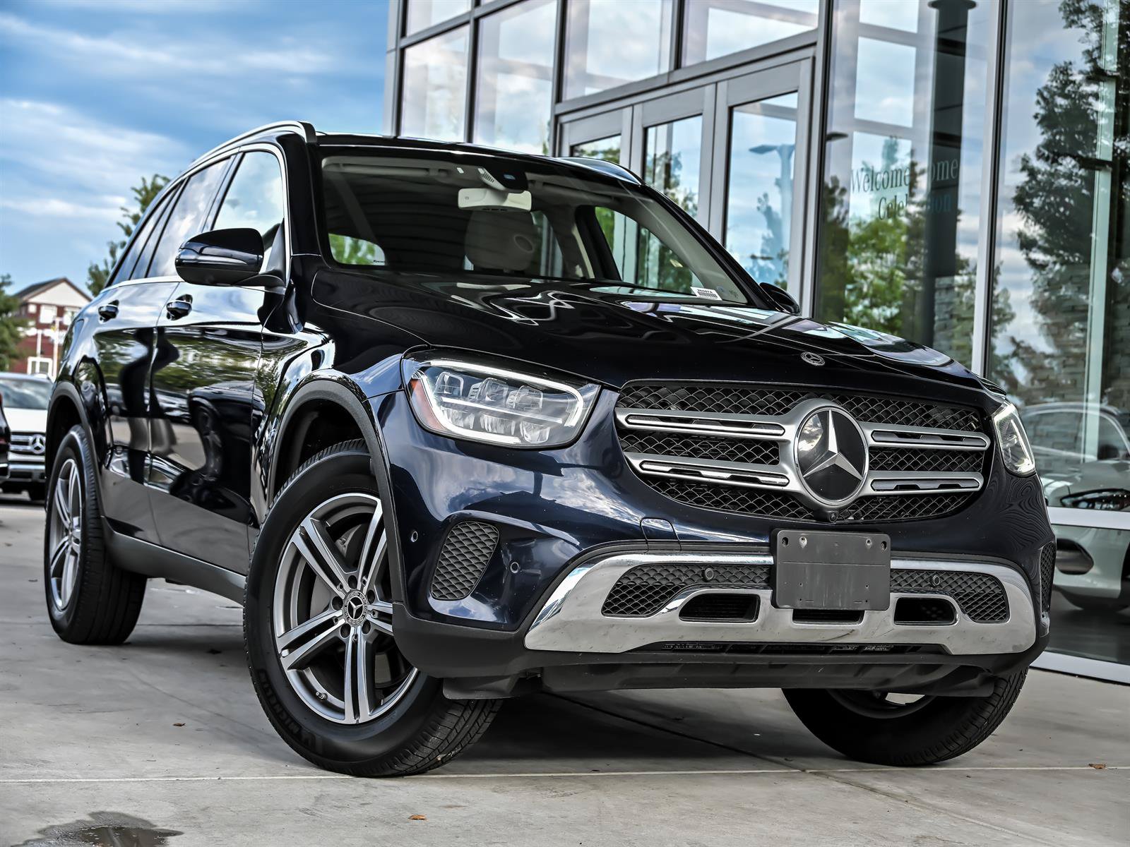 Used 2020 Mercedes-Benz GLC 300 4MATIC image 1