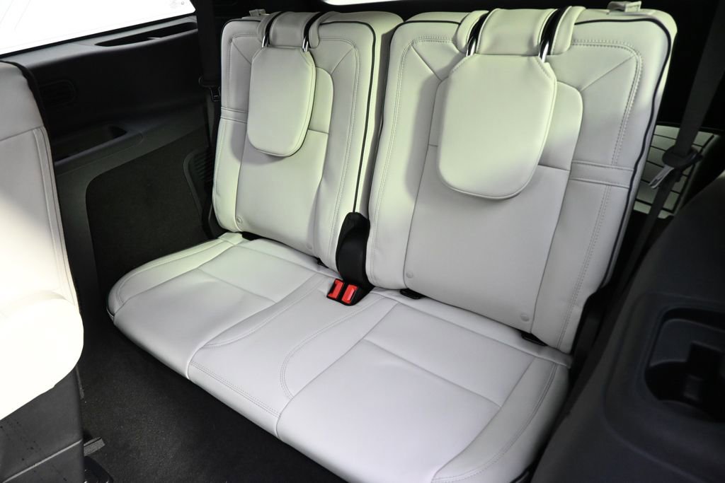 New 2026 Lincoln Aviator Black Label w/ Jet Appearance Package image 22