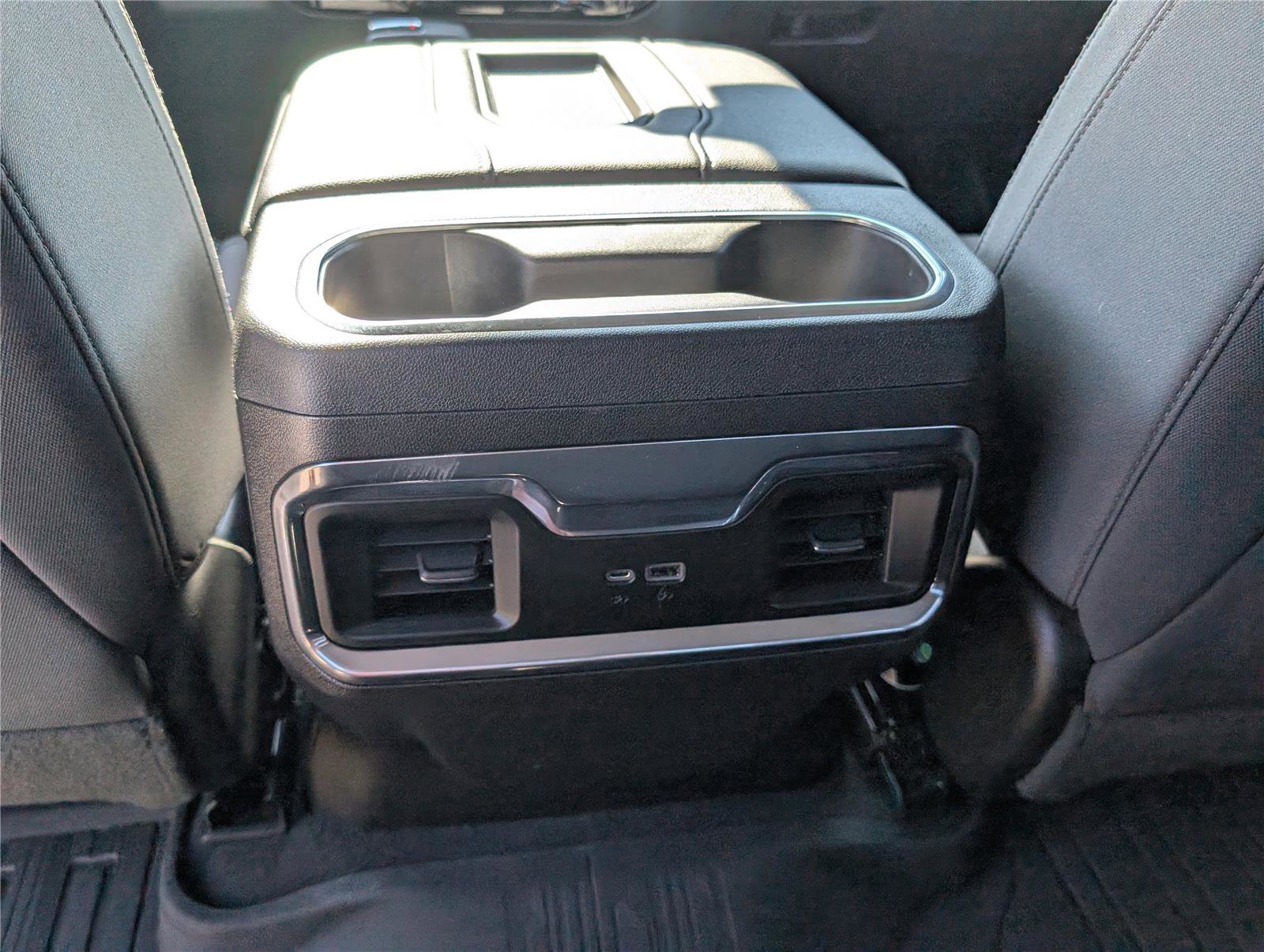 Used 2022 GMC Sierra 1500 Elevation image 19