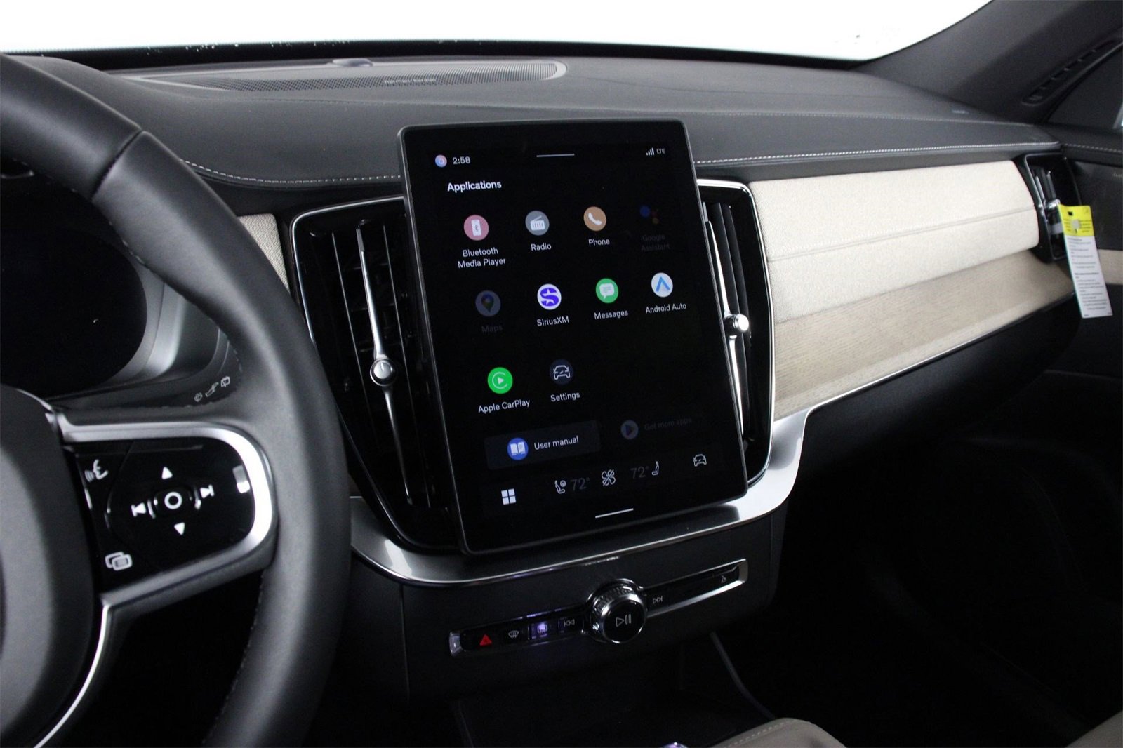 New 2026 Volvo XC90 B6 Plus w/ Protection Package Premier image 6