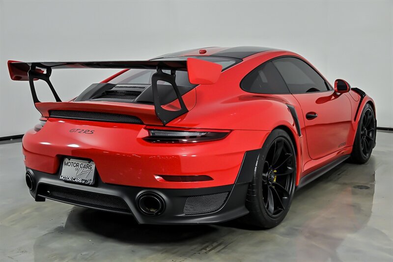 Used 2018 Porsche 911 GT2 RS RWD image 10