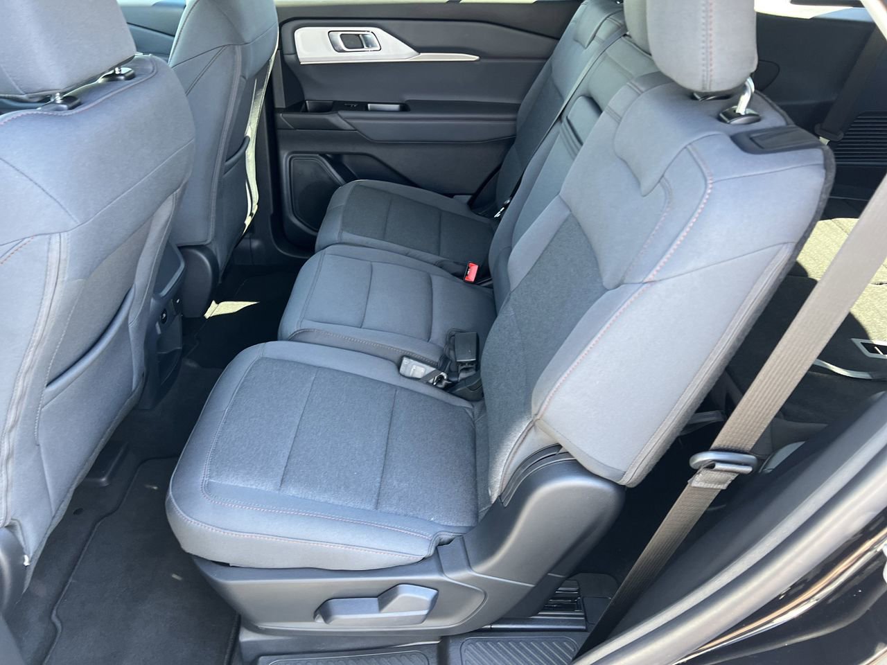 New 2026 Ford Explorer Active image 18