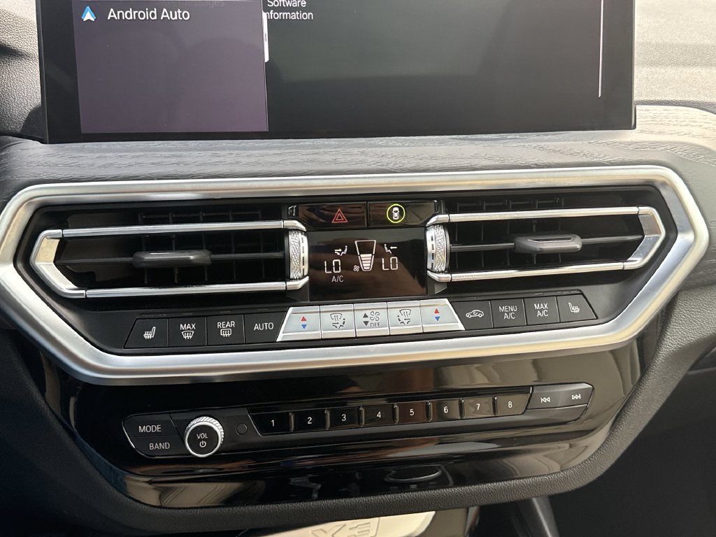 Used 2023 BMW X3 xDrive30i AWD/4WD image 17