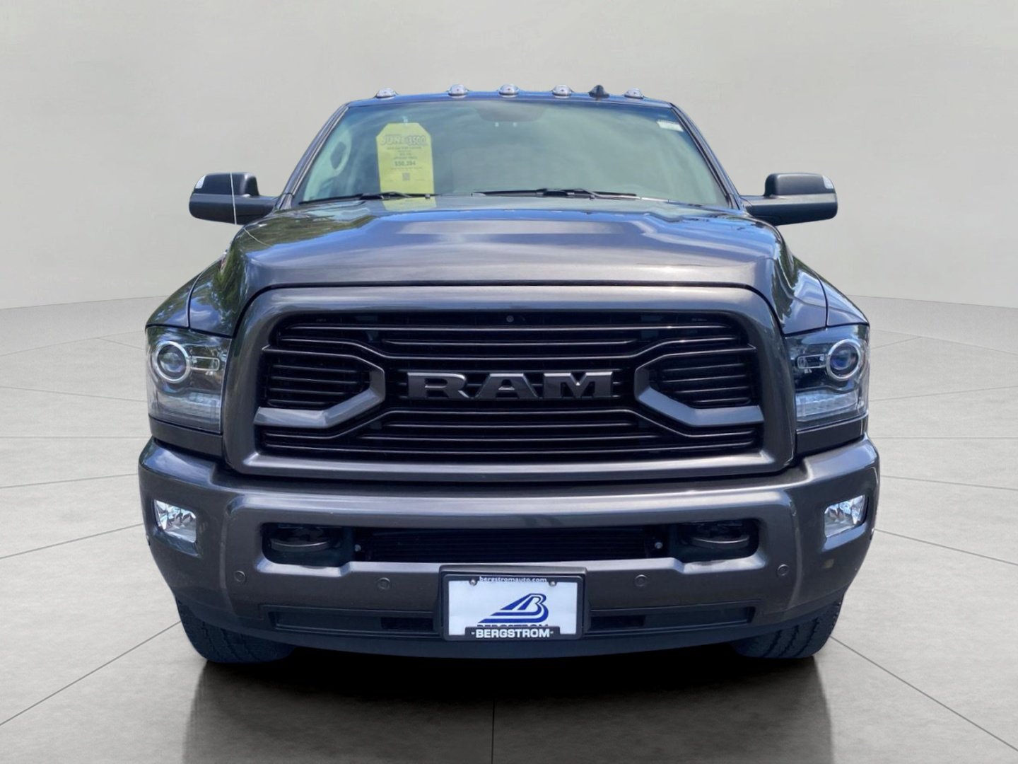 Used 2018 RAM 2500 Laramie w/ Sport Appearance Group AWD/4WD image 3