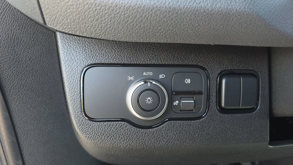 New 2026 Mercedes-Benz Sprinter 2500 image 13