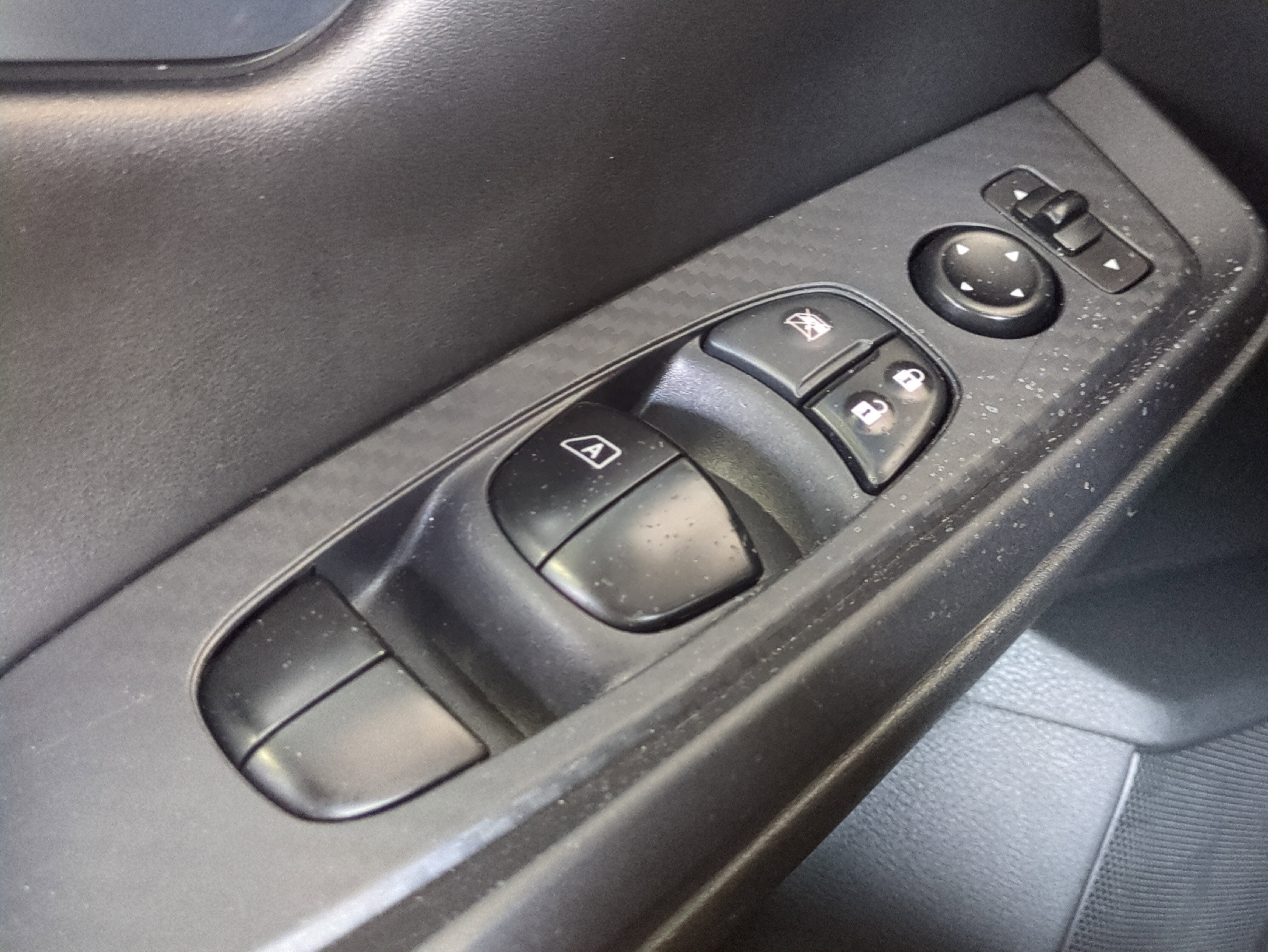 Used 2024 Nissan Sentra SV image 24