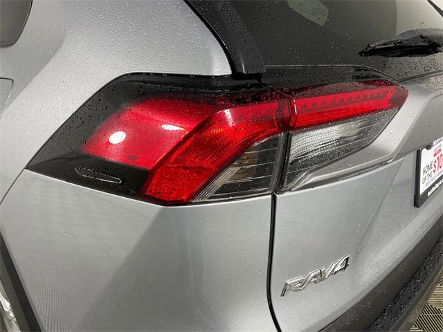 Used 2021 Toyota RAV4 Limited image 20