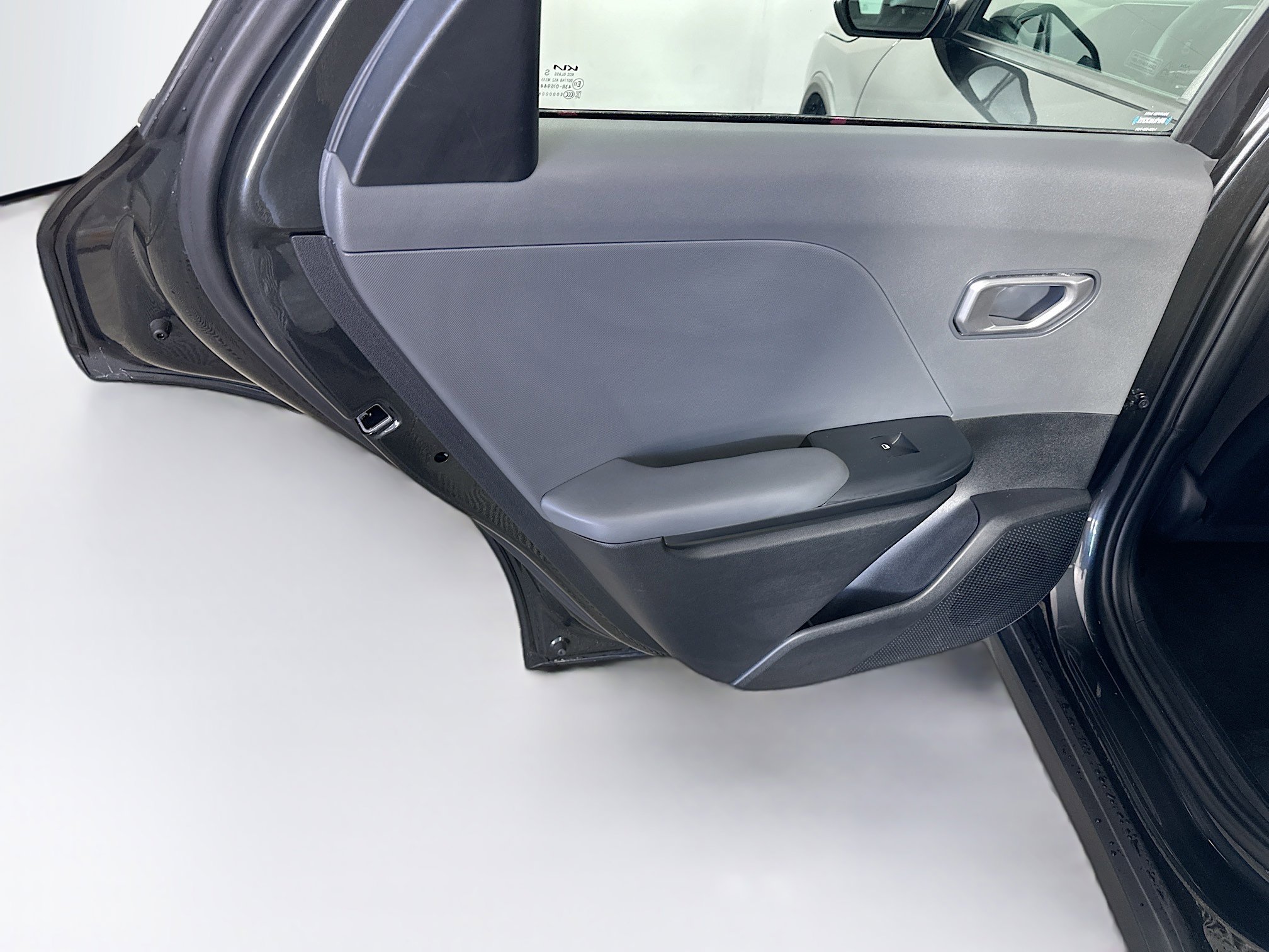 Used 2025 Kia K4 LXS image 25