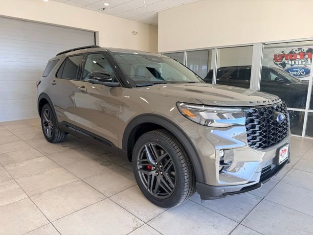 New 2026 Ford Explorer ST-Line w/ ST-Line Street Pack image 3