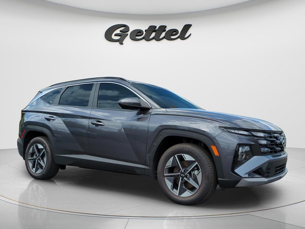 Certified 2025 Hyundai Tucson SEL AWD/4WD image 3