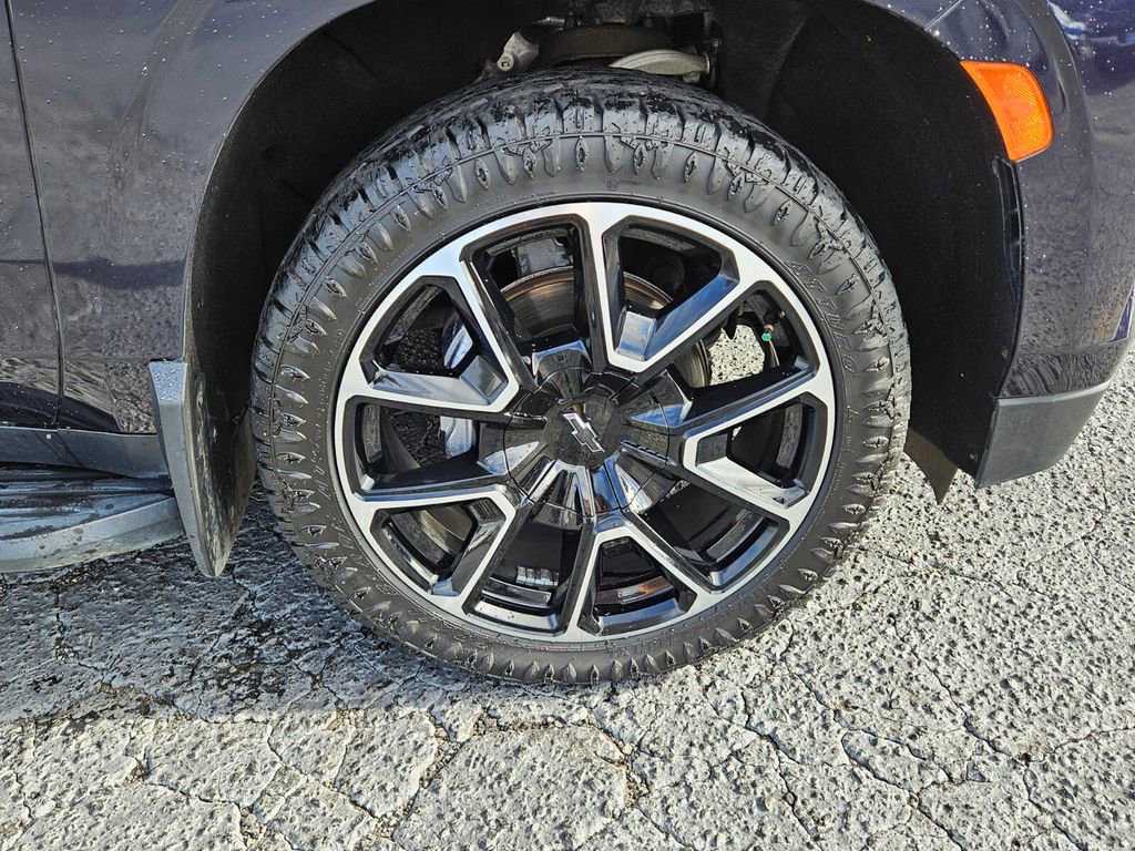 Used 2021 Chevrolet Tahoe RST w/ Luxury Package image 16