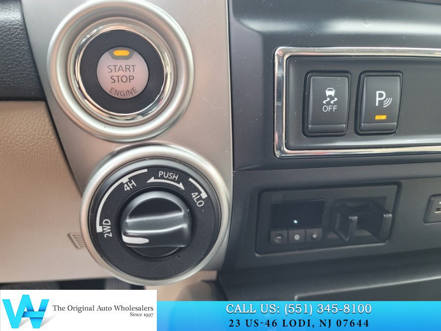 Used 2019 Nissan Titan SL AWD/4WD image 24
