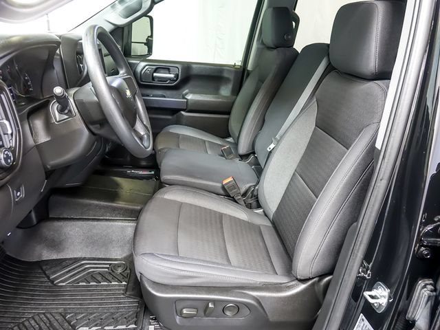 Used 2025 Chevrolet Silverado 2500 Custom w/ Custom Value Package AWD/4WD image 12
