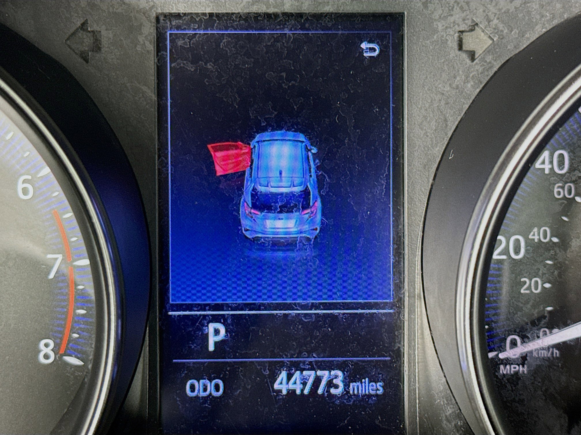 Used 2019 Toyota C-HR LE FWD image 15