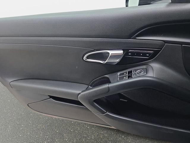 Used 2019 Porsche 718 Boxster image 24