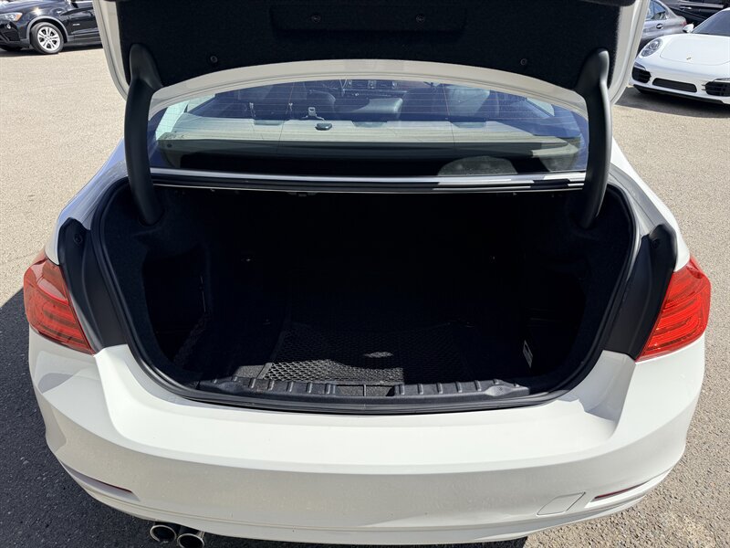Used 2015 BMW 328i Sedan RWD image 25