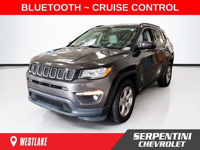 Used 2019 Jeep Compass Latitude w/ Popular Equipment Group FWD image 1