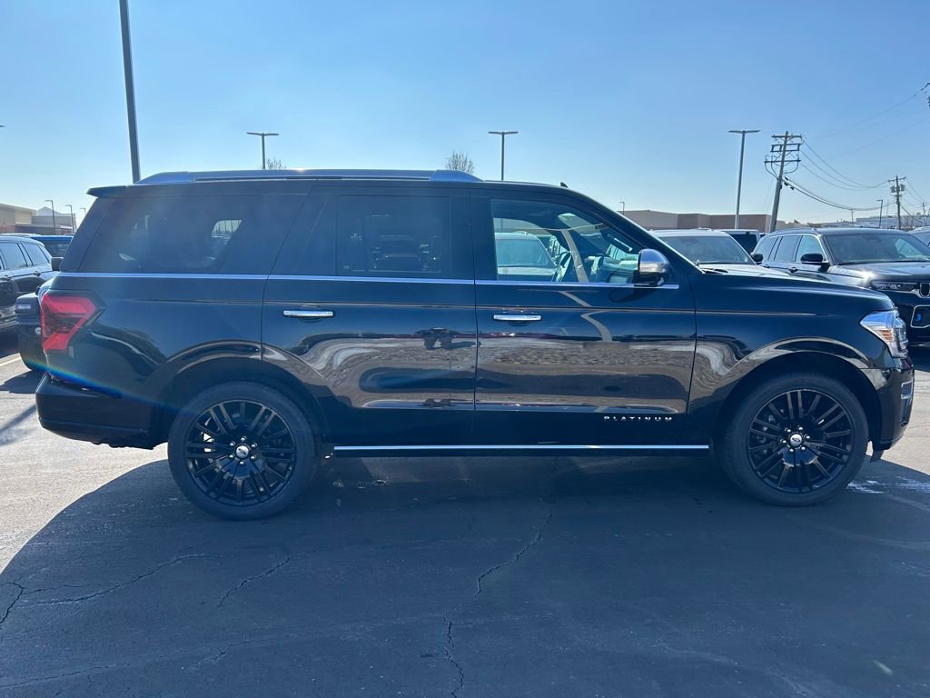 Used 2023 Ford Expedition Platinum image 8