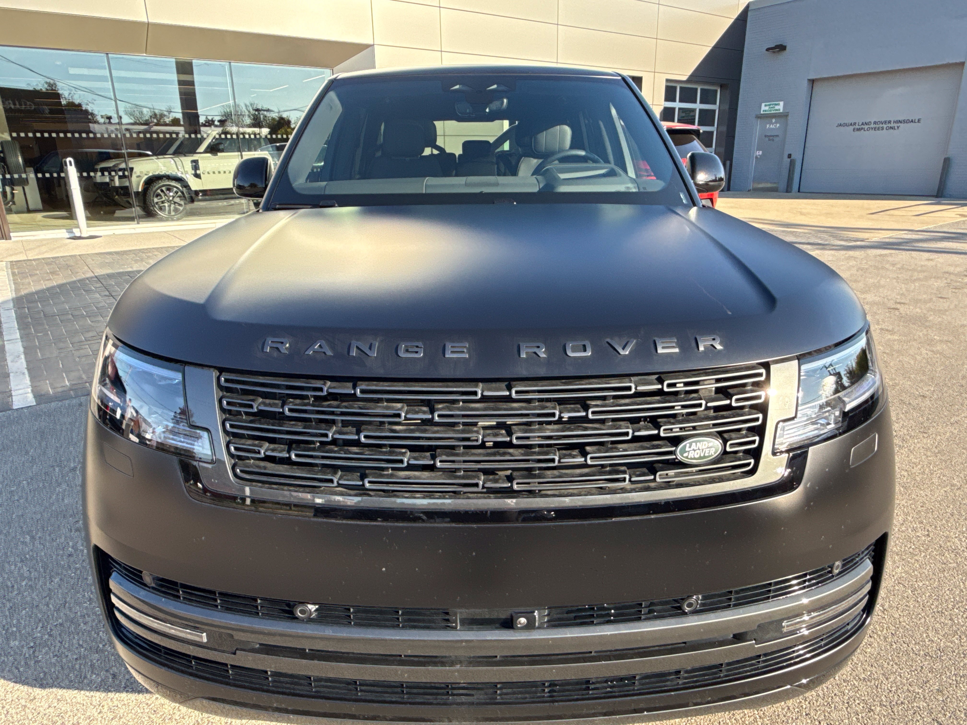 Used 2026 Land Rover Range Rover SE AWD/4WD image 8