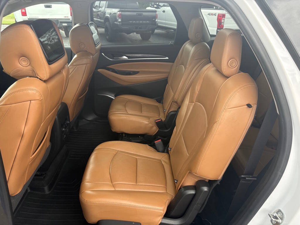 Used 2018 Buick Enclave Premium w/ Experience Buick Package AWD/4WD image 11