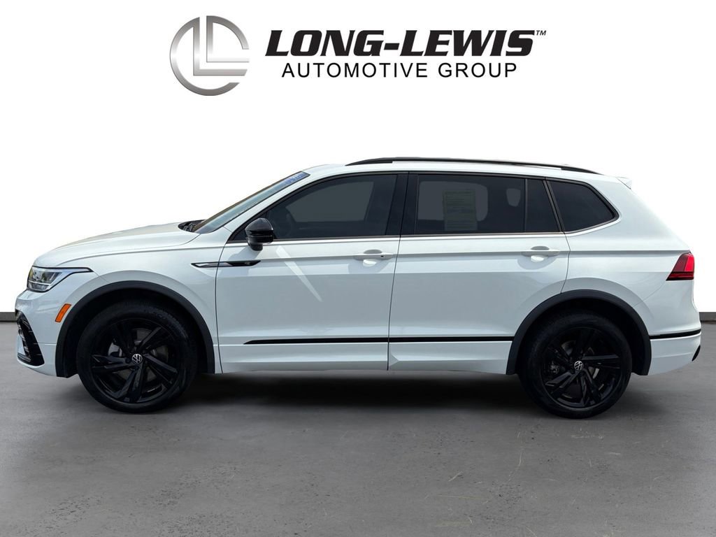 Certified 2024 Volkswagen Tiguan SE R-Line w/ MDO Package, Three-Row FWD image 2