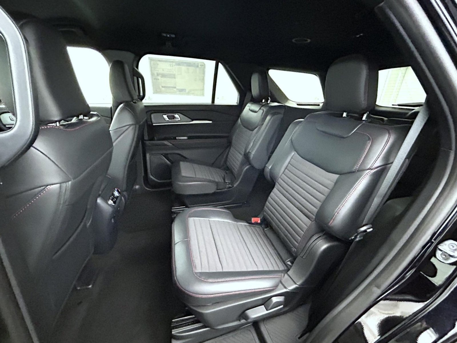 New 2027 Ford Explorer ST-Line AWD/4WD image 21
