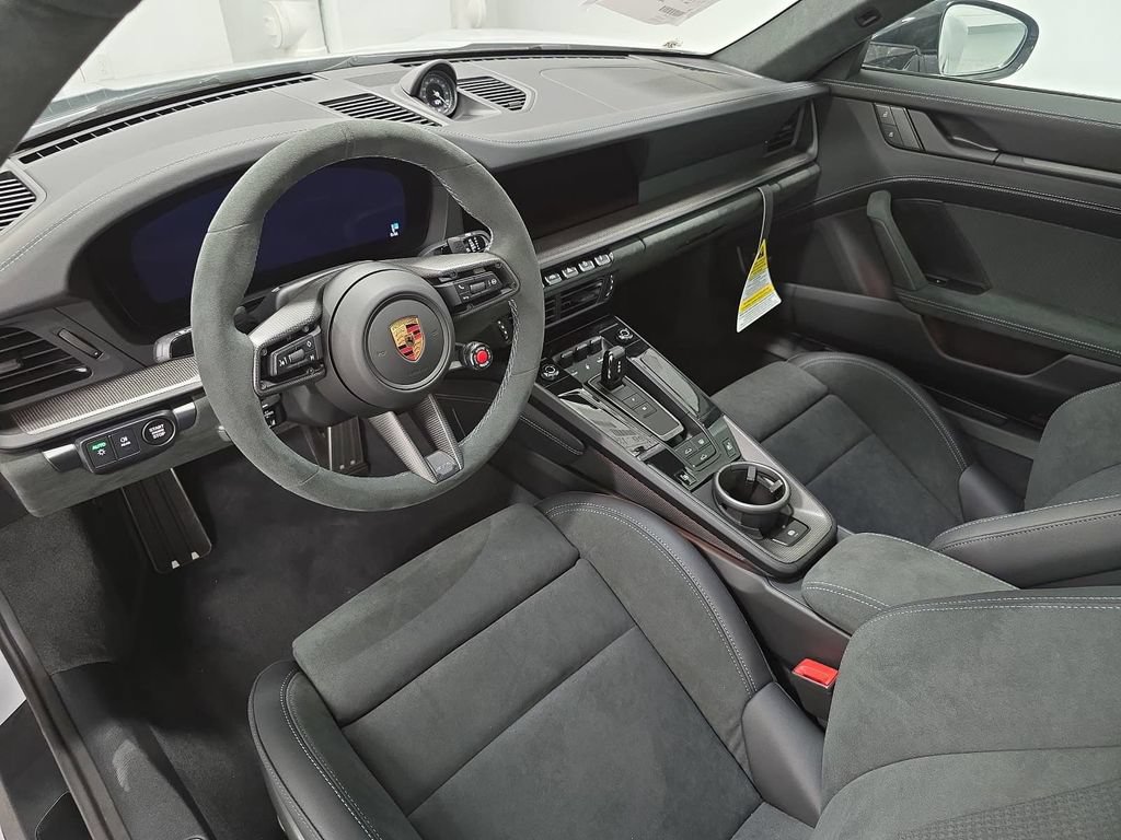 New 2026 Porsche 911 Carrera GTS RWD image 4