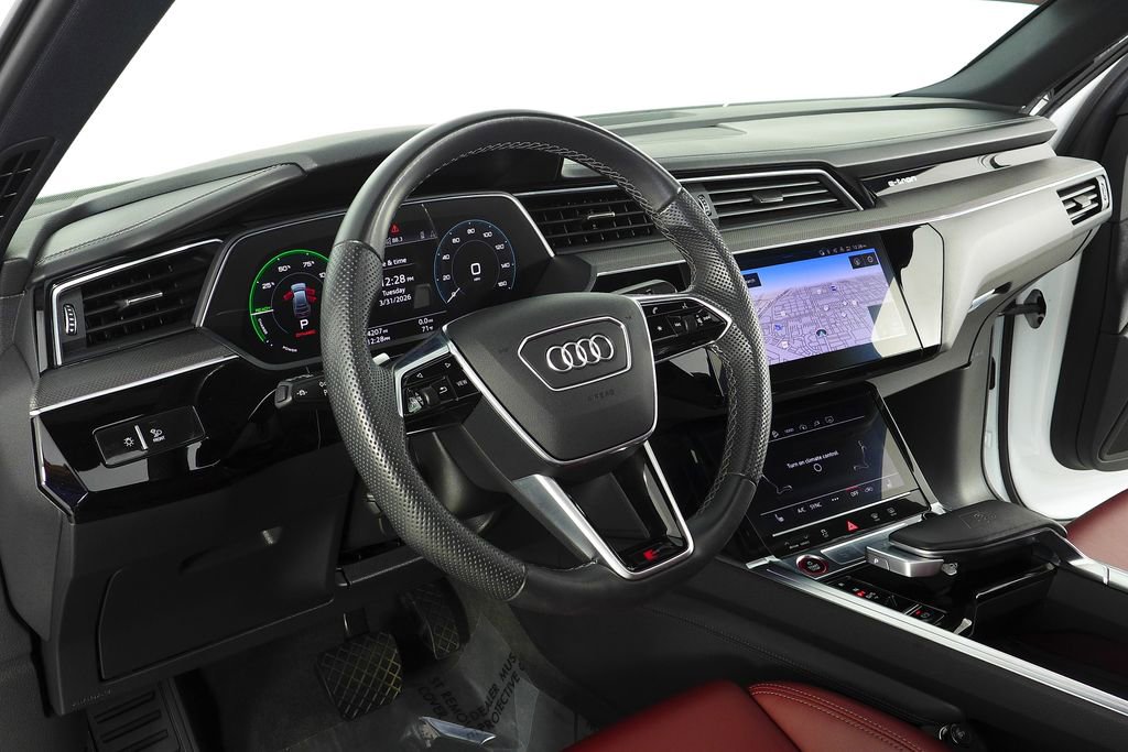 Used 2023 Audi e-tron S Premium Plus w/ Black Optic Package AWD/4WD image 31