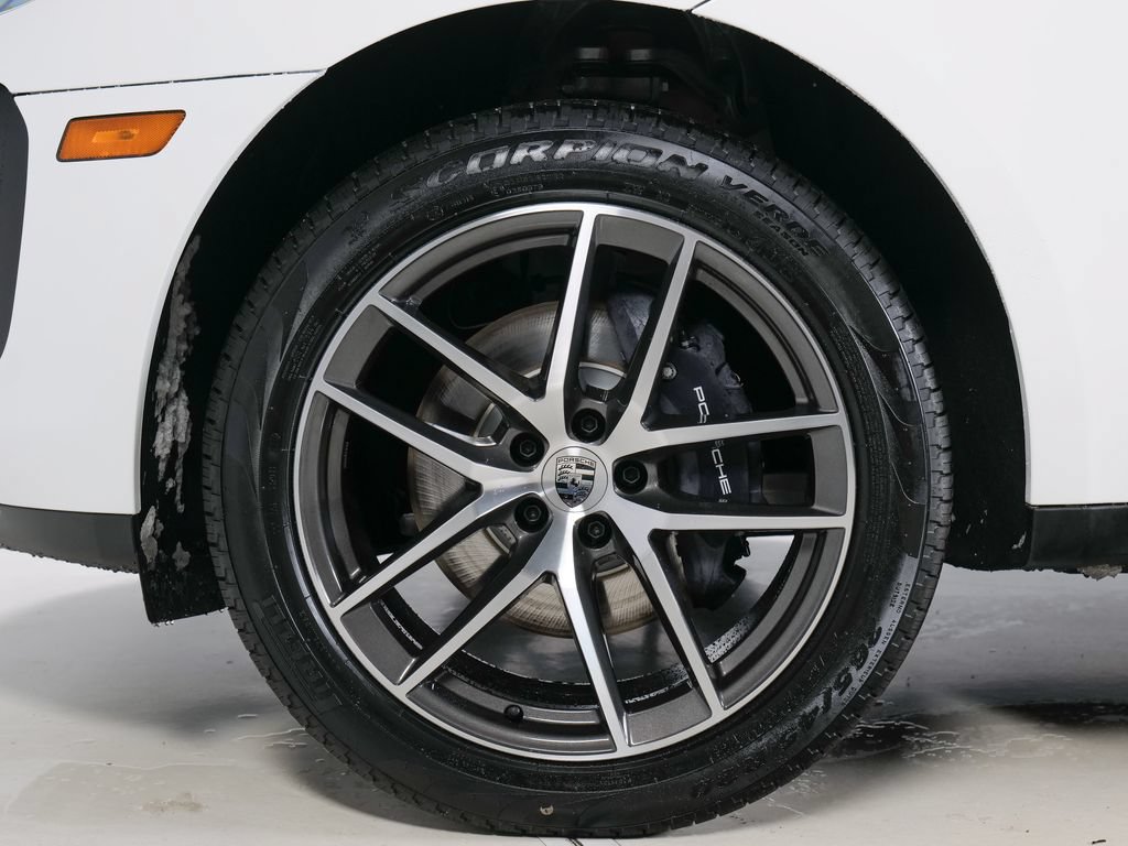 Certified 2026 Porsche Macan AWD/4WD image 22