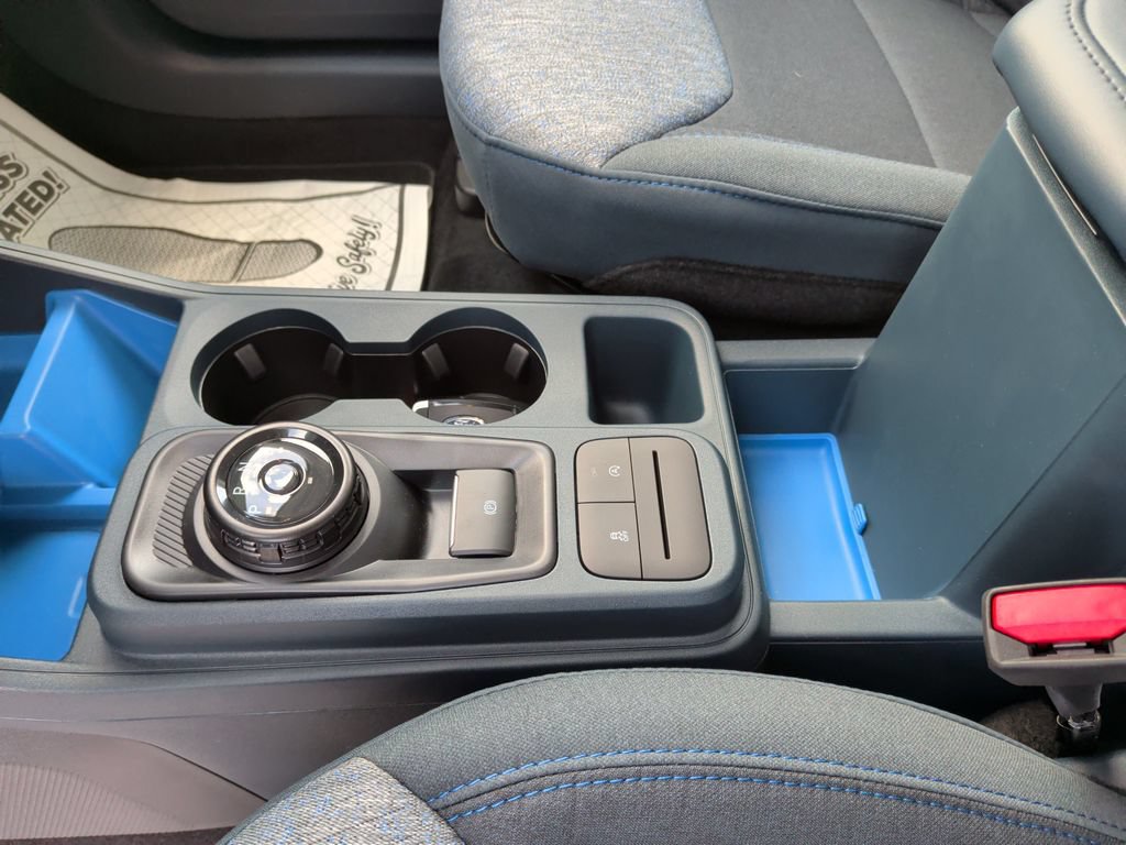 New 2026 Ford Maverick XLT AWD/4WD image 17