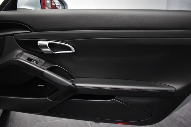 Used 2018 Porsche 718 Cayman S RWD image 22