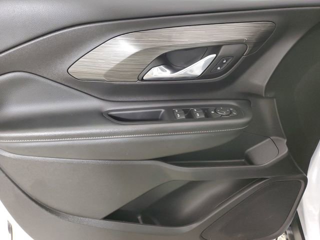 Used 2024 GMC Terrain SLE image 18