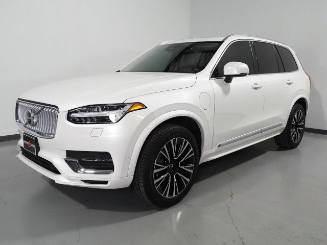 Used 2025 Volvo XC90 T8 Plus w/ Protection Package Premier image 10