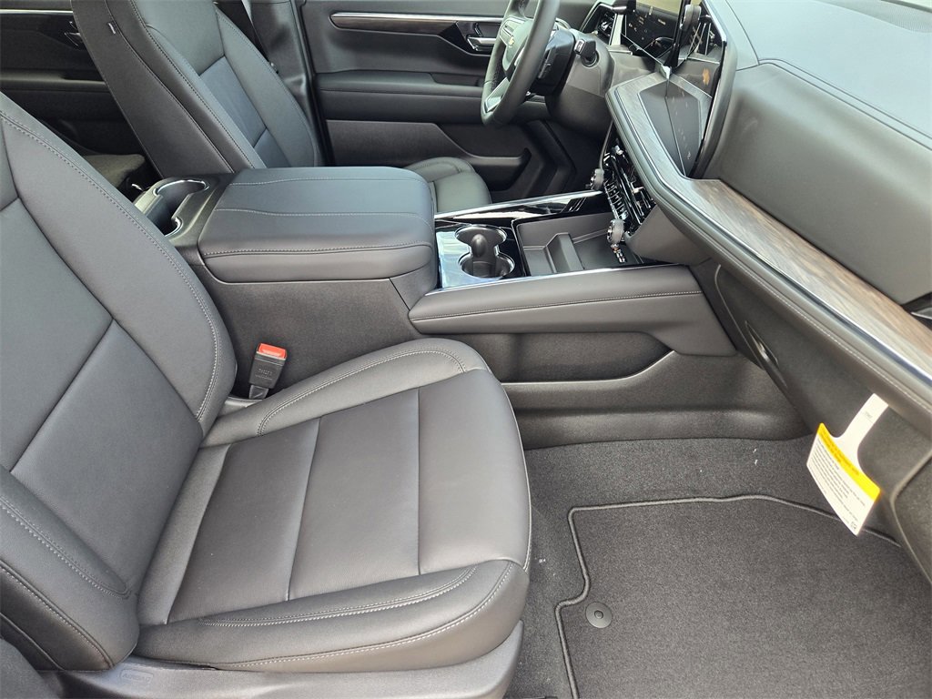 New 2026 Chevrolet Suburban LT w/ Comfort Package image 6