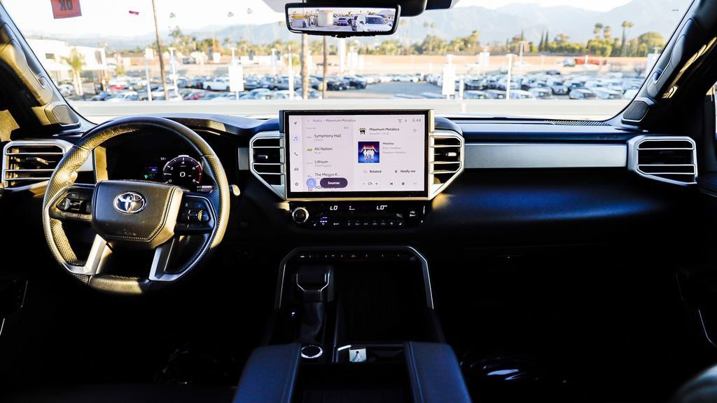 Used 2025 Toyota Tundra Limited image 15