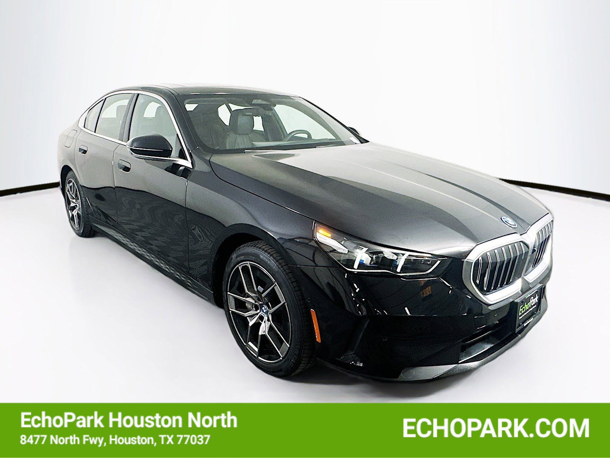 Used 2024 BMW i5 eDrive40i RWD image 1