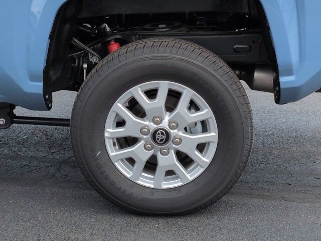 Certified 2026 Toyota Tacoma SR5 AWD/4WD image 7